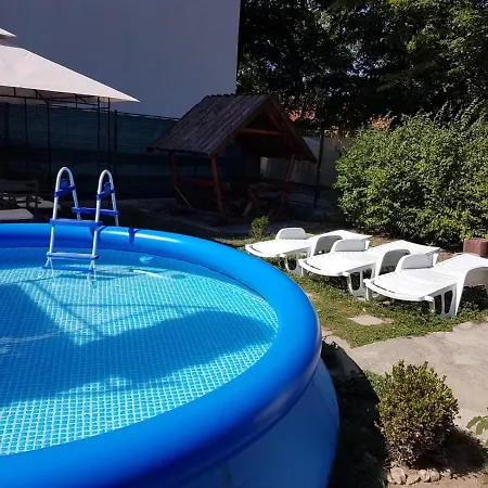 Guest house Casa Ambrozia *