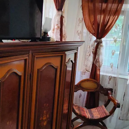 Casa Ambrozia Guest house *