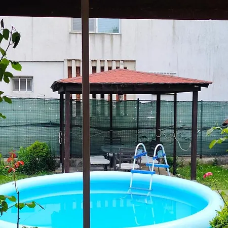 Guest house Casa Ambrozia *