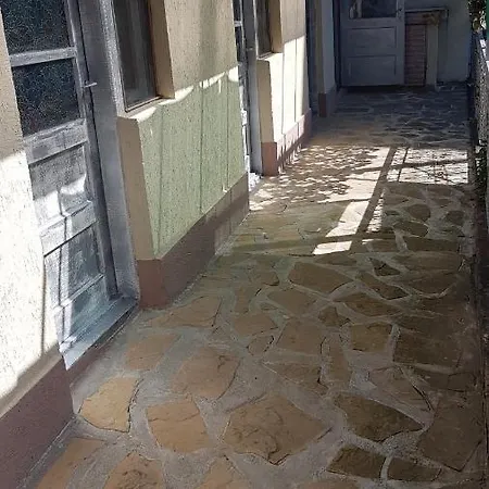 بيت ضيافة Casa Ambrozia